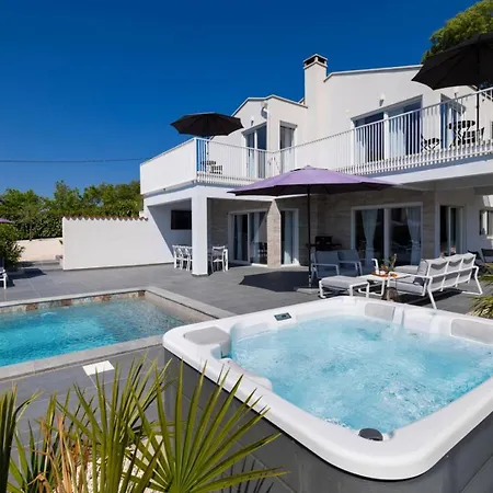 Casa Belladonna