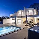 Casa Belladonna *