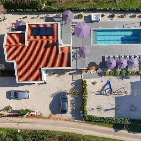 Casa Belladonna * Sinozici